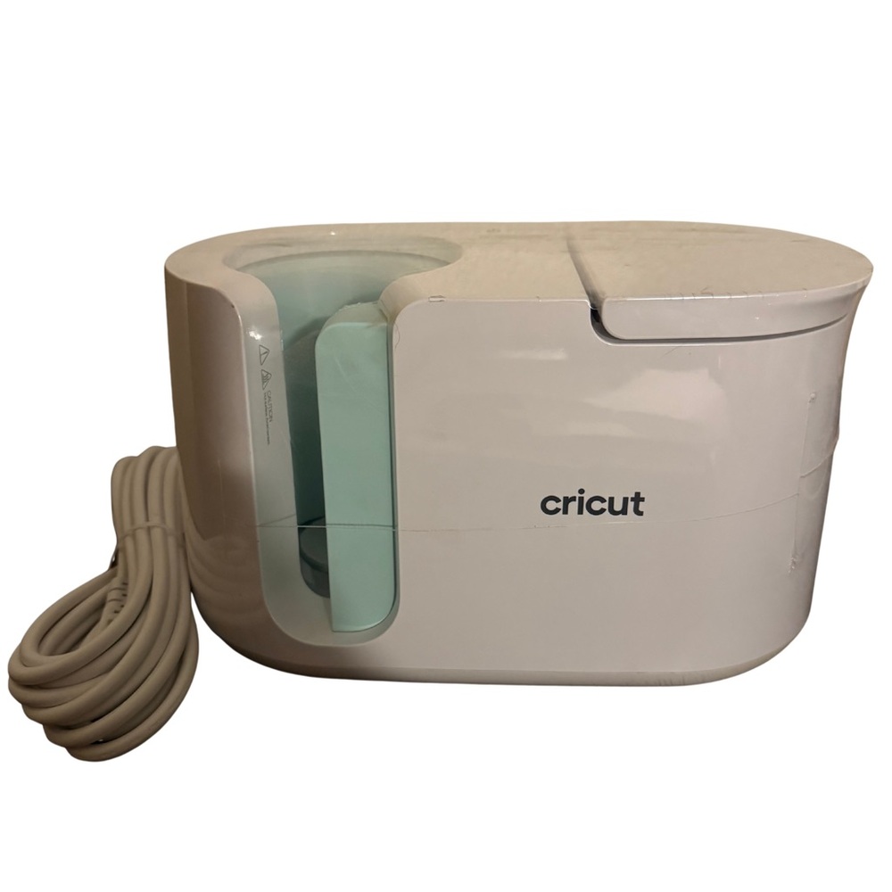 Cricut Mug Press – New (Opened Box, Never Used)